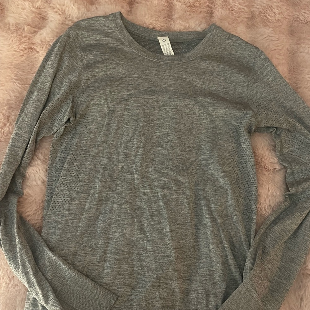 Lululemon Grey Swiftly Tech, Size 4